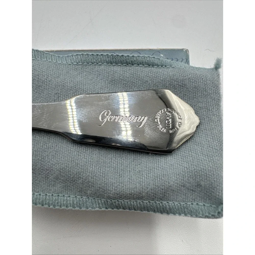 Vintage 1985 Avon Hospitality Single Spoon From Series German Milk Maiden 4.5